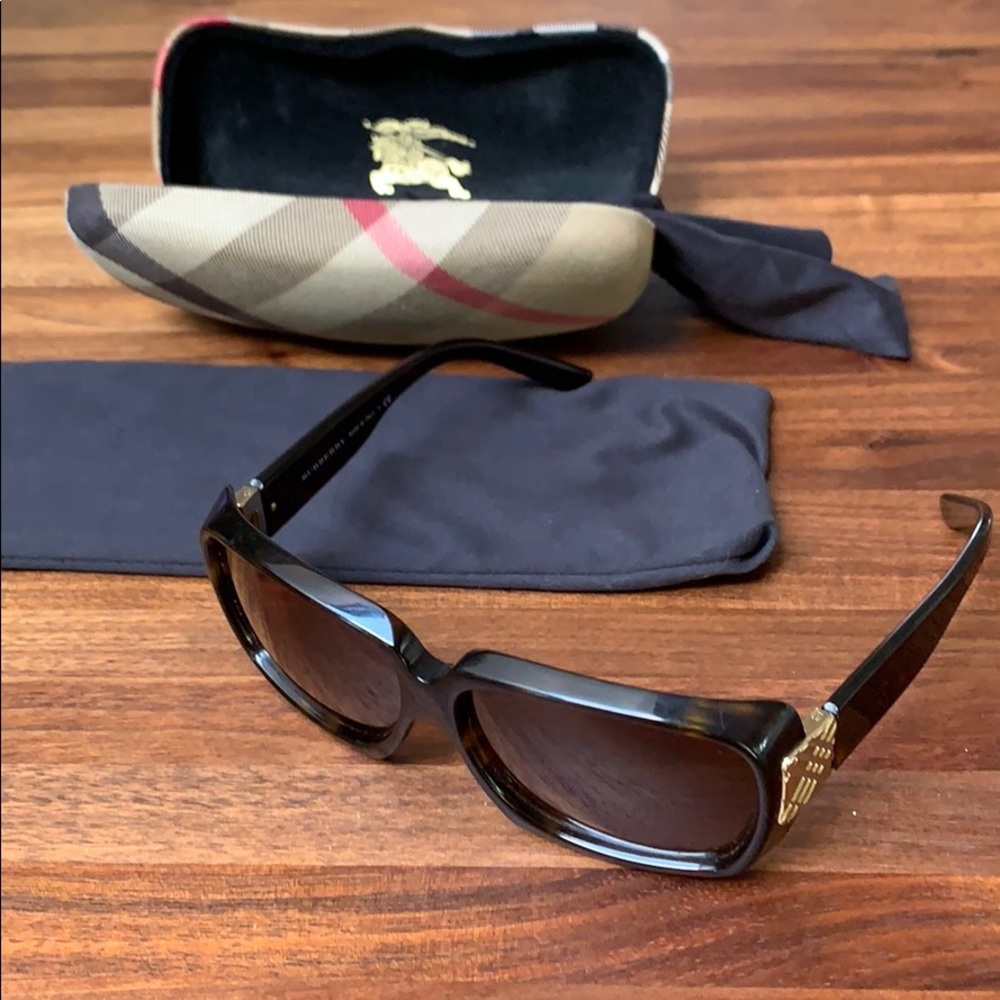 Burberry sunglasses